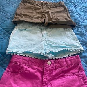 3 girl shorts